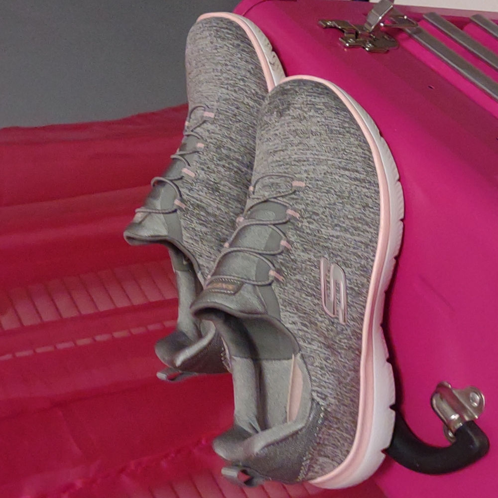 Skechers shoes
